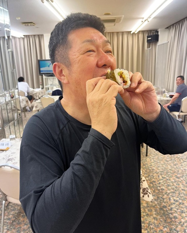 カープ佐々岡監督恵方巻