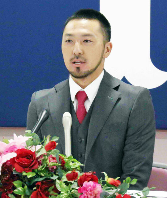 カープ菊池涼介、現状維持の年俸3億円で契約更改