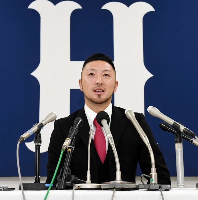 菊池涼介残留表明
