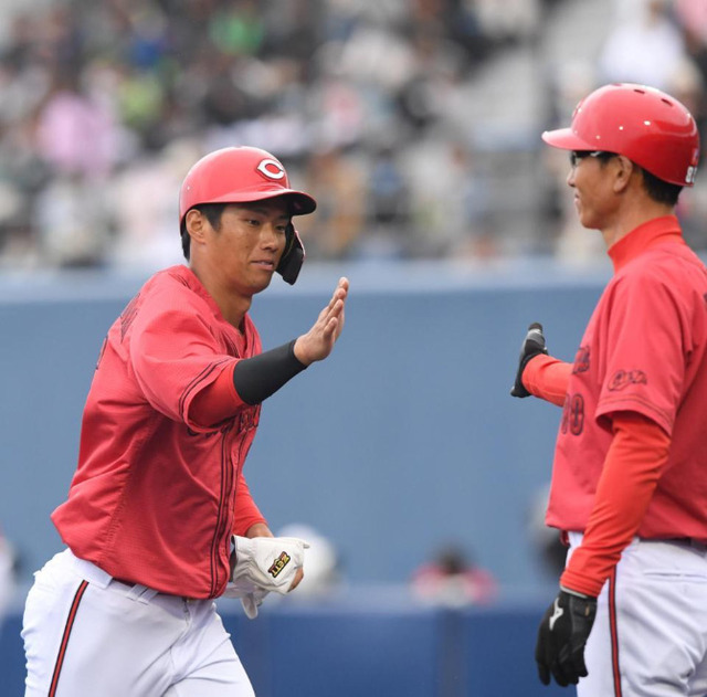 カープ中村奨成オープン戦タイムリー