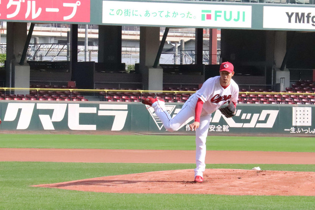 カープ薮田の最終登板が床田のオファーで実現！外野にグラウンドキーパーのみのシート打撃でトライアウトの調整