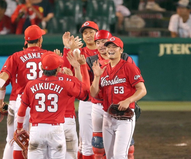 カープ戸田會澤完封