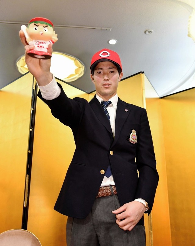広島カープドラ1森下暢仁契約更改