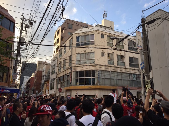 カープ優勝広島市内 (2)