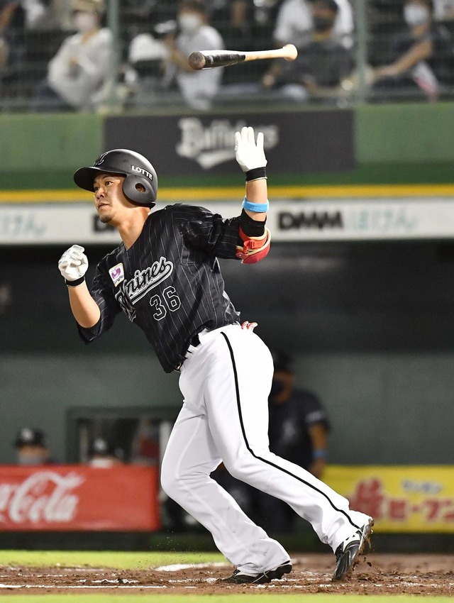 ロッテ小窪哲也1号ホームラン