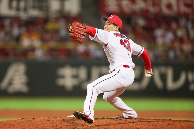 カープ島内、開幕戦で痛恨決勝点献上。島内なら次は大丈夫というファンの声！一方昨年の栗林の二の舞を心配する声も