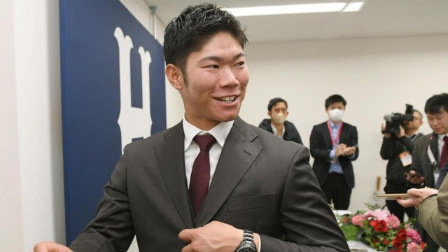 カープ坂倉将吾、年俸1億2500万円で契約更改！来季8年目での大台突破