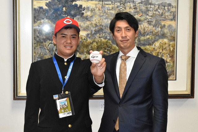 カープ育成ドラ1新家颯に指名挨拶！