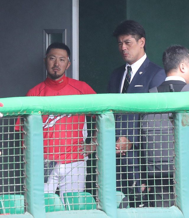 菊池涼介を侍ジャパン稲葉監督が視察