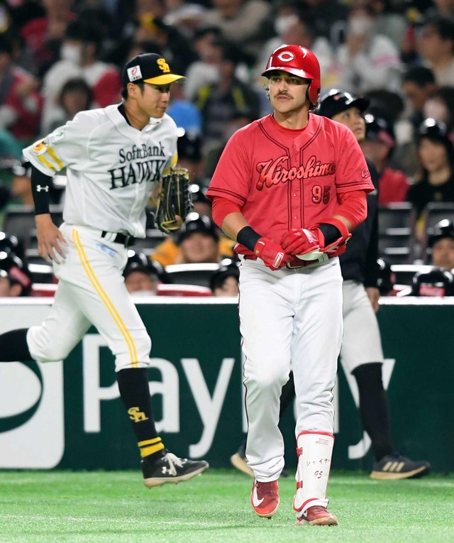 カープシャイナーレイノルズ新井監督話をしたい