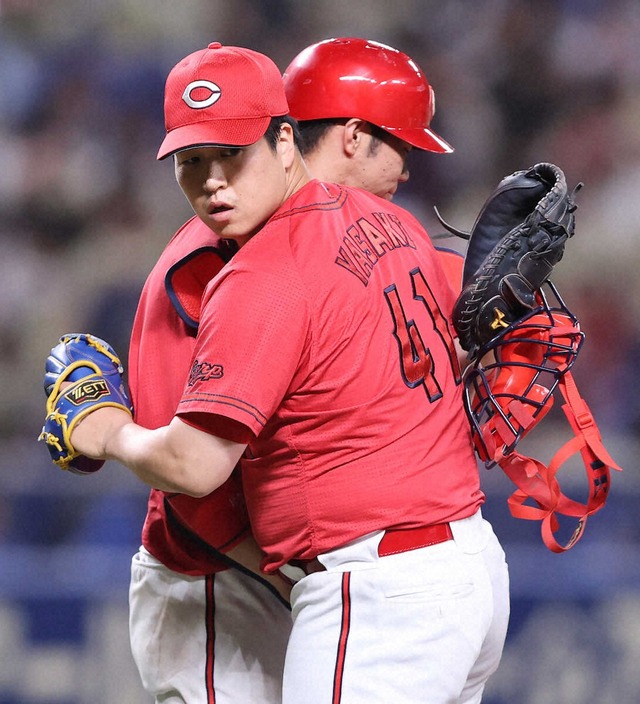 カープ矢崎拓也(守護神)、4勝0敗14セーブ 防御率2.13 勝率100%