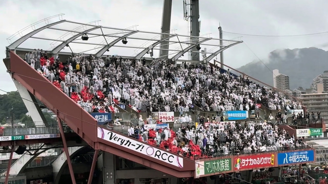 ロッテファンの応援にカープファンたまげる!「声量&一体感が凄い」