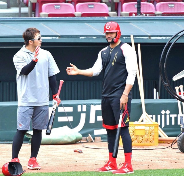 鈴木誠也メヒア