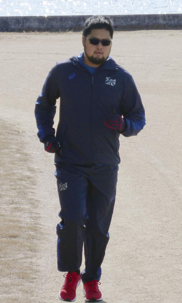 カープ中崎翔太サングラス