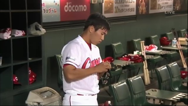 カープ加藤拓也メガネ曇る_04