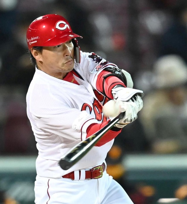 カープ長野久義古巣巨人から3打点