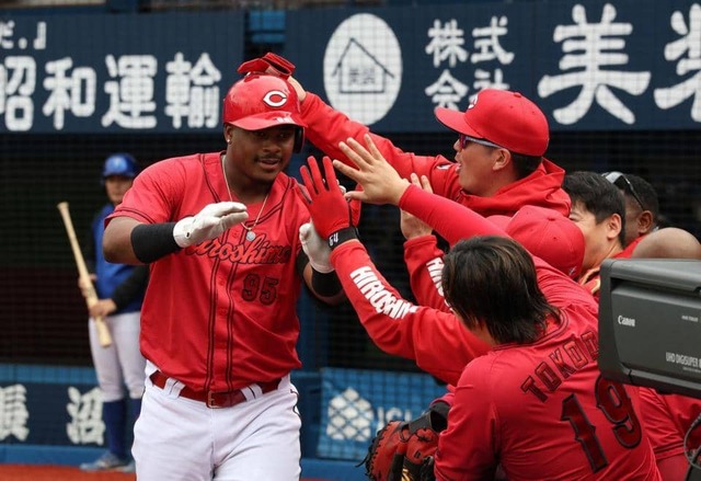 広島モンテロ2号ホームランオープン戦