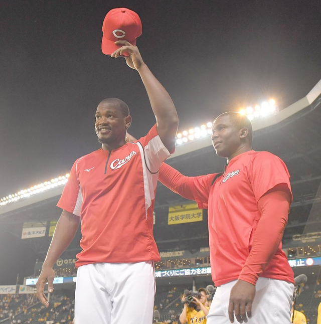 広島フランスア4者連続空振り三振