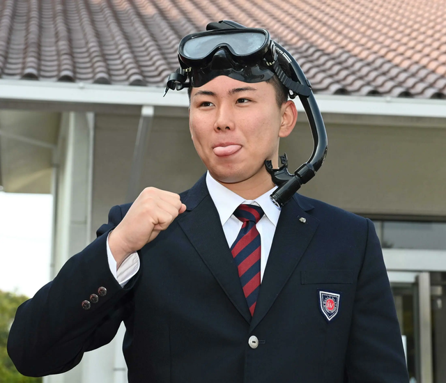 カープドラ4清水叶人「潜りたい」海なし県・群馬からシュノーケル持参で“野望”明かす