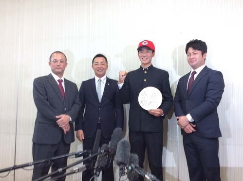 山口翔契約