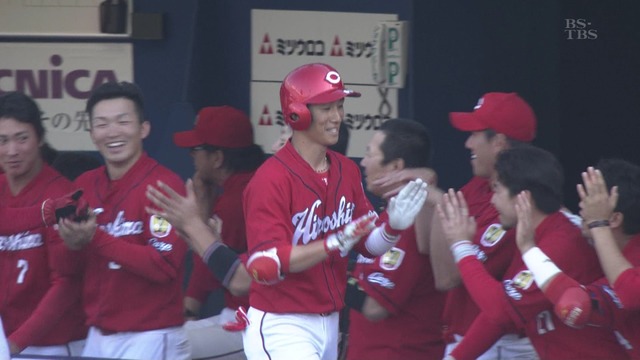西川龍馬プロ初ホームラン (2)