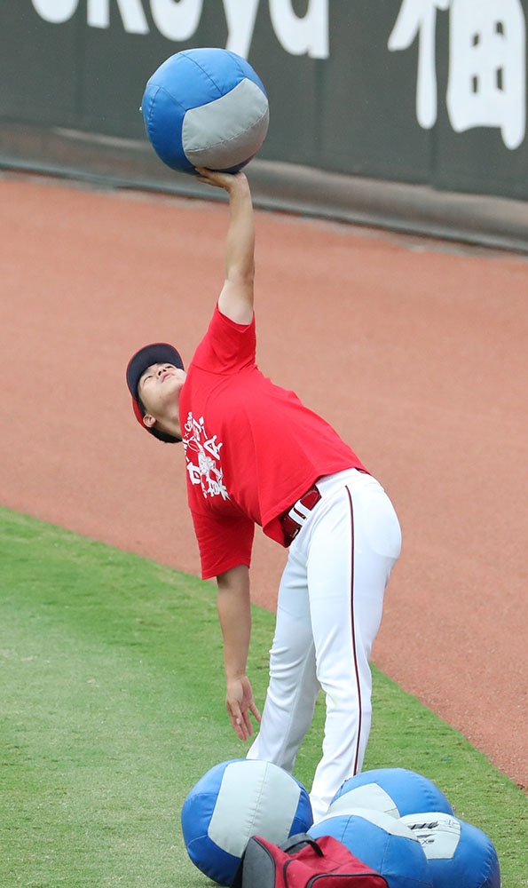 矢崎拓也_メディシンボールトレーニング