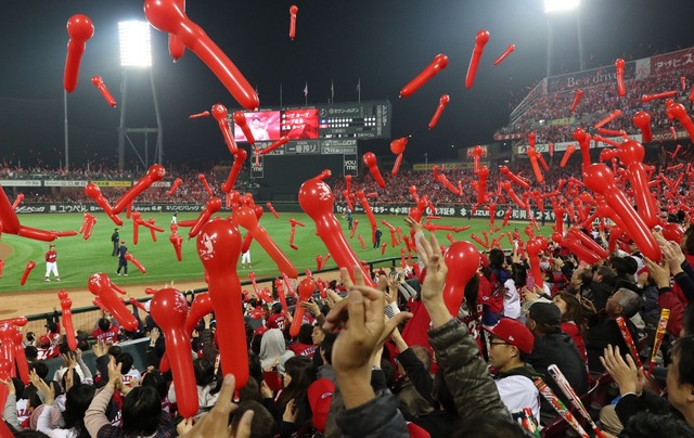 カープファン「ワシらが応援せんとダメかー」