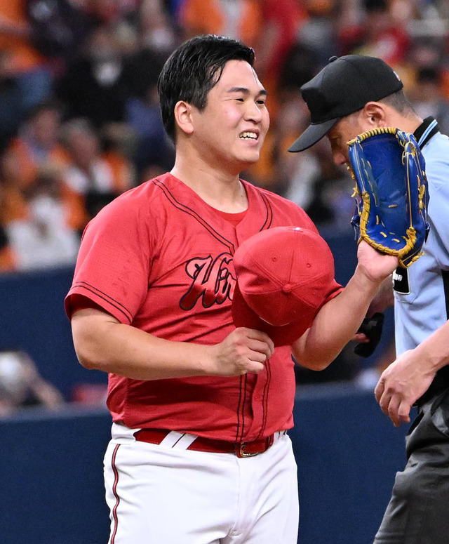 カープ矢崎「大きな報酬」新井監督は栗林とダブルストッパーを期待！