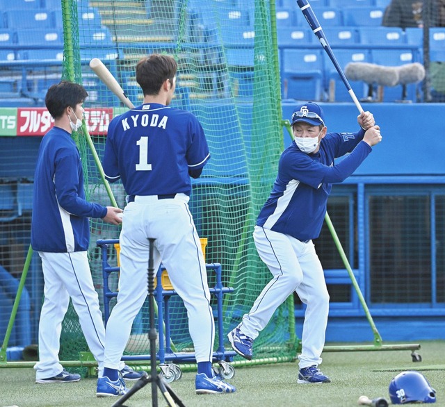 中日京田に立浪監督「トレードや。ずっと頑固やったな