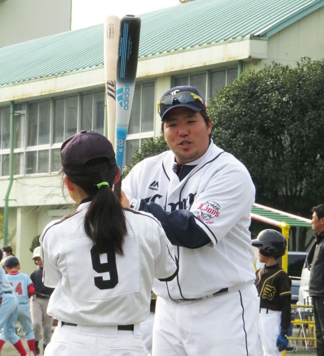 西武山川30発へ、大好き白米我慢