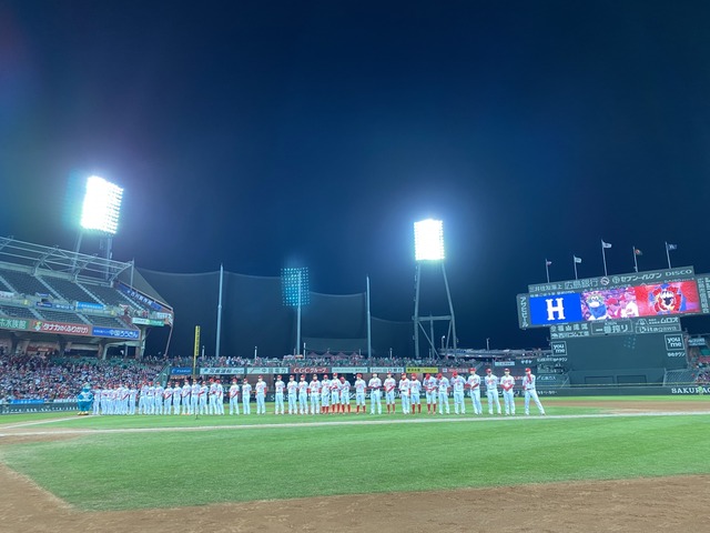 マツダスタジアム最終戦カープ選手挨拶2021年 (2)