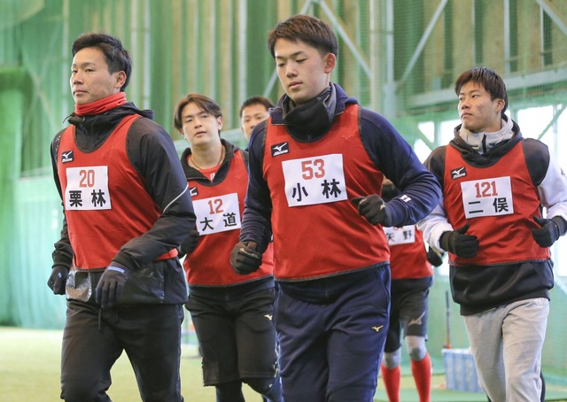 カープ新人合同自主トレ2021年