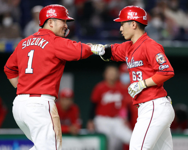 カープ西川龍馬が巨人ビエイラ159キロ直球を逆方向へ2ランホームラン