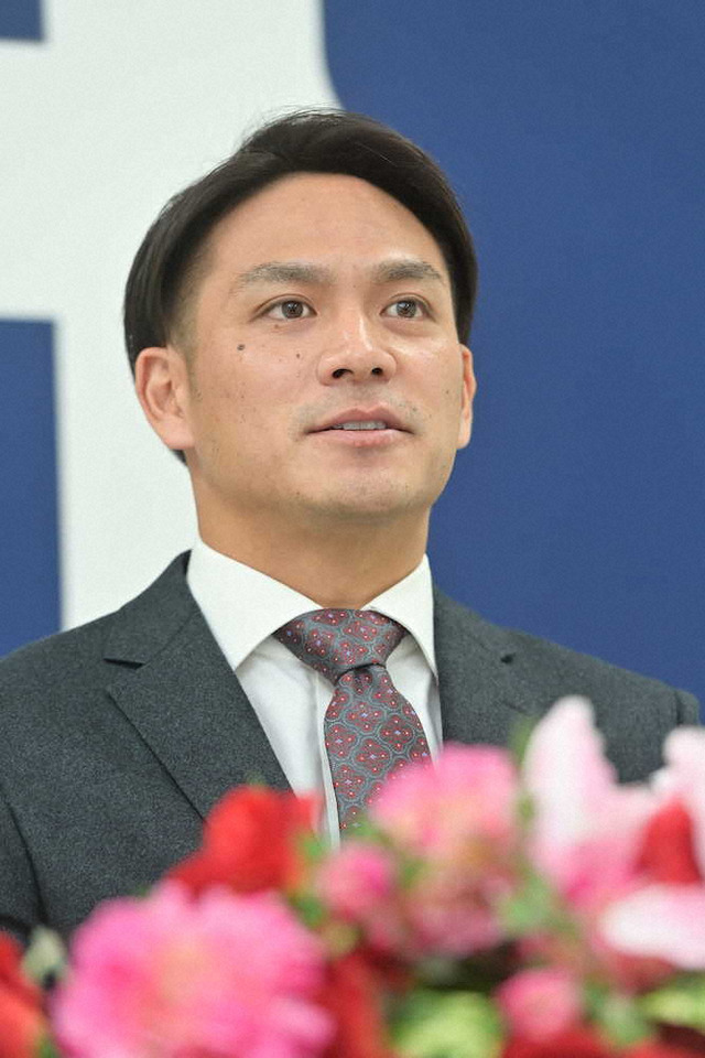 カープ田中広輔「見ての通り情けない」現状維持で更改