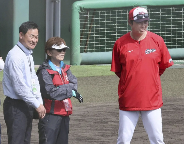 カープ新井監督が『鬼フォルム』にキャラ変