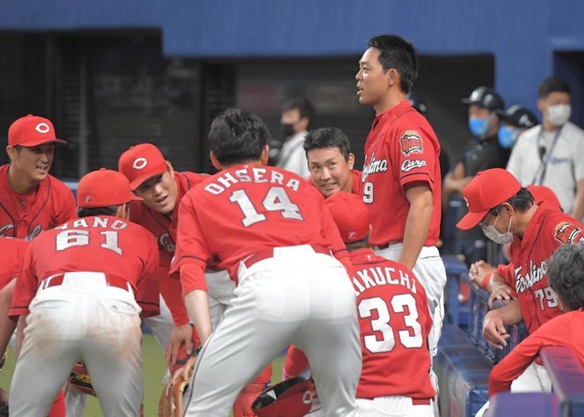 カープ秋山翔吾999日ぶり日本復帰即マルチ&適時打