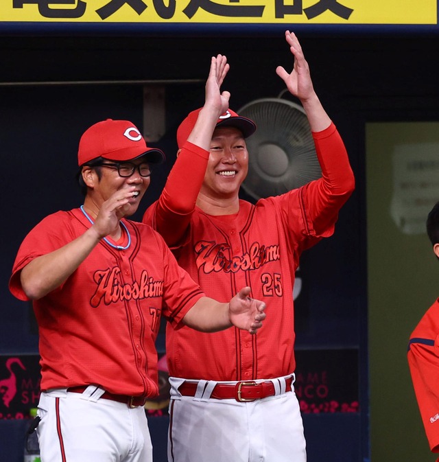 新井カープが優勝争いすると思っていた人0人説