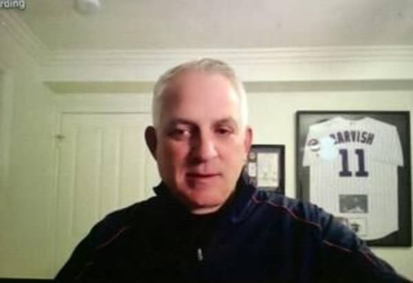 鈴木誠也ウルフ代理人