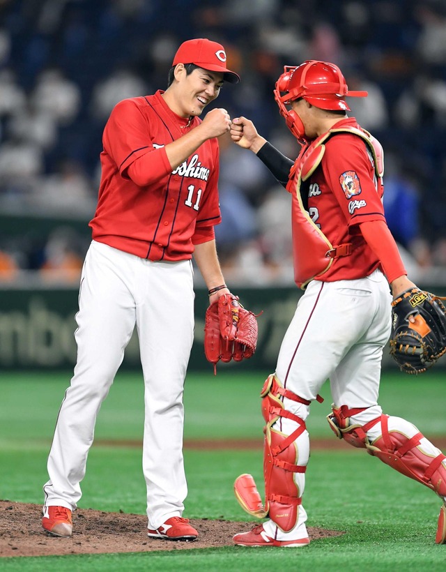 カープ九里亜蓮中村奨成を育てながら124球完投勝利