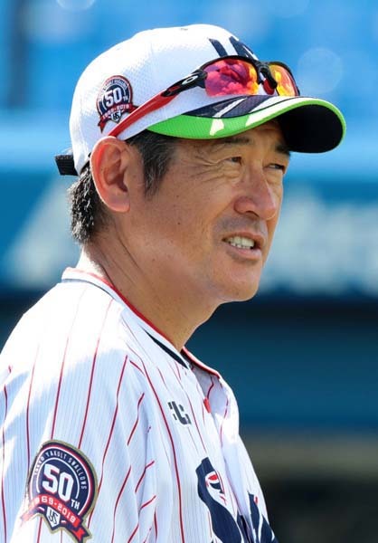 巨人石井琢朗コーチ招聘