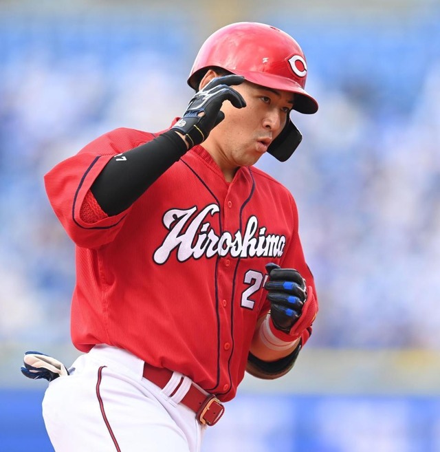 カープ會澤翼、3号勝ち越しホームラン