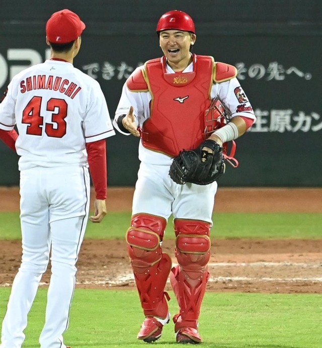 カープ會澤復活の完封リレー