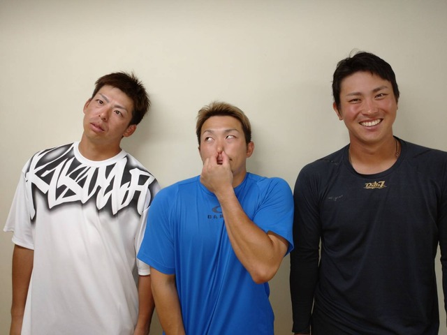 カープ野間の強肩発動！レーザービームでゲッツー