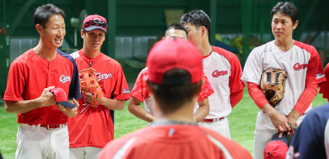 カープ赤松引退試合前円陣