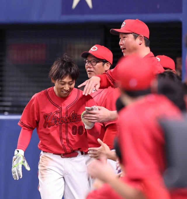 カープ野間決勝2塁打!羽月転びながら生還!延長11回逆転勝ち