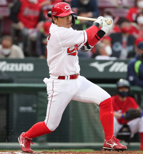 カープ長野久義、先制タイムリー！マルチ安打で森下暢仁を援護