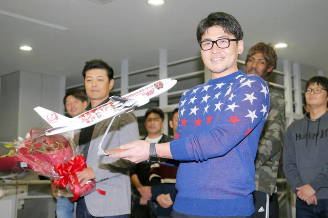 広島カープ_アドゥワ誠_パーマ_髪型_03