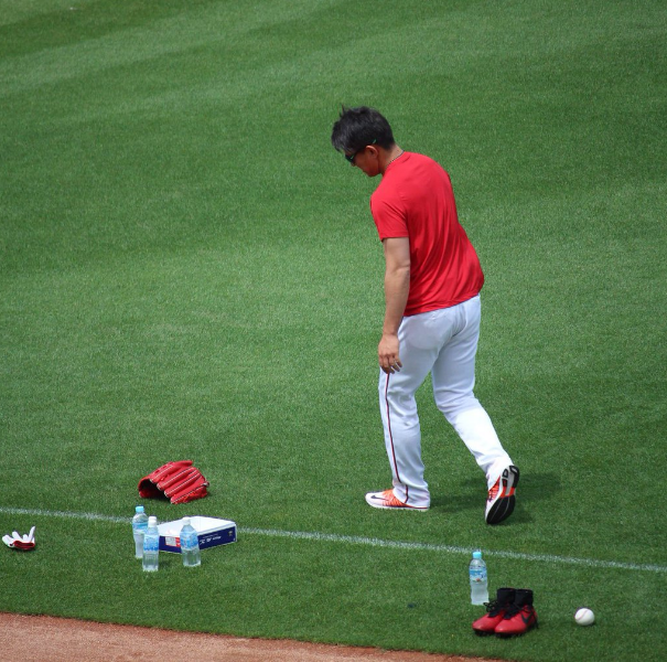 カープ福井黒田グラブ無断使用03