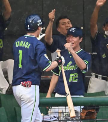 高津監督「新井さんにお返ししたい」