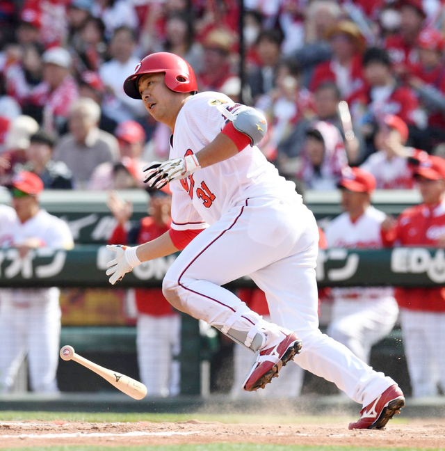 カープ石原慶幸猛打賞